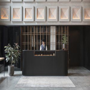 The Warehouse Khách sạn 4*