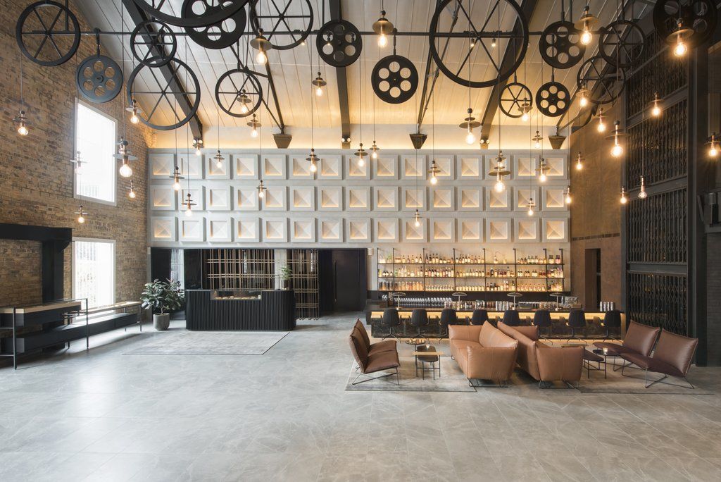 Khách sạn The Warehouse 4*